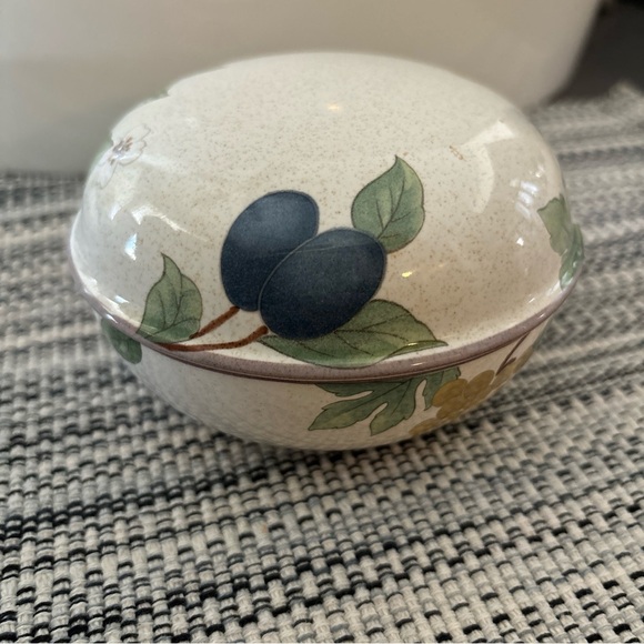 Mikasa Country Classic DC014 FRUIT PANORAME Trinket Dish, Malaysia - Picture 4 of 8